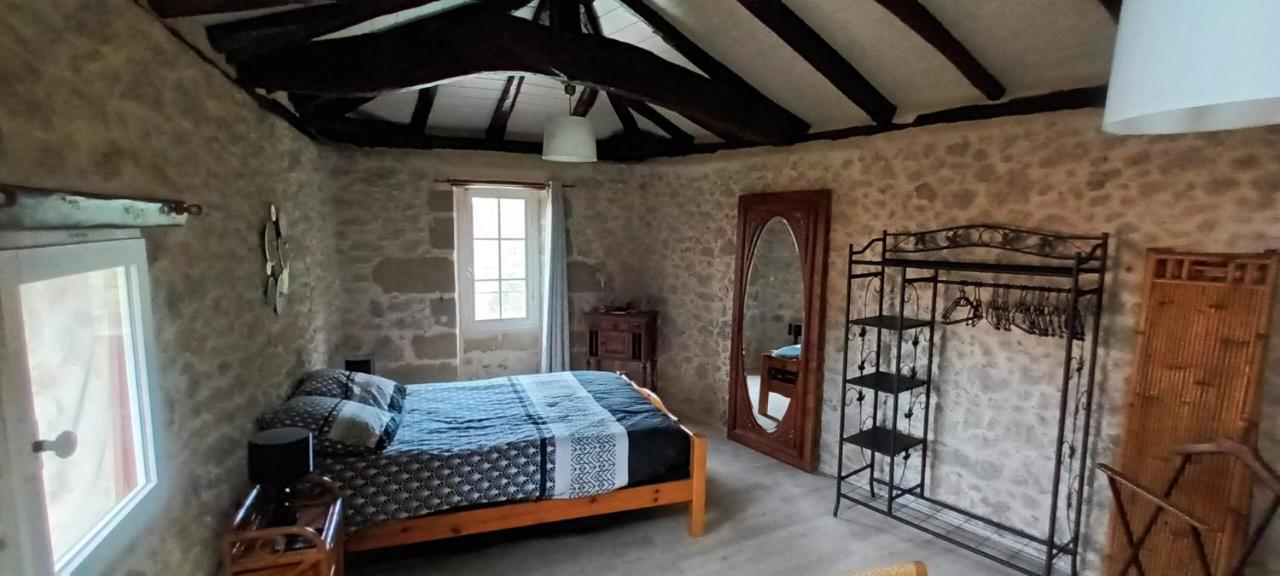 Les Gites Du Hameau Avec Piscine Castelnau-sur-Gupie Eksteriør billede
