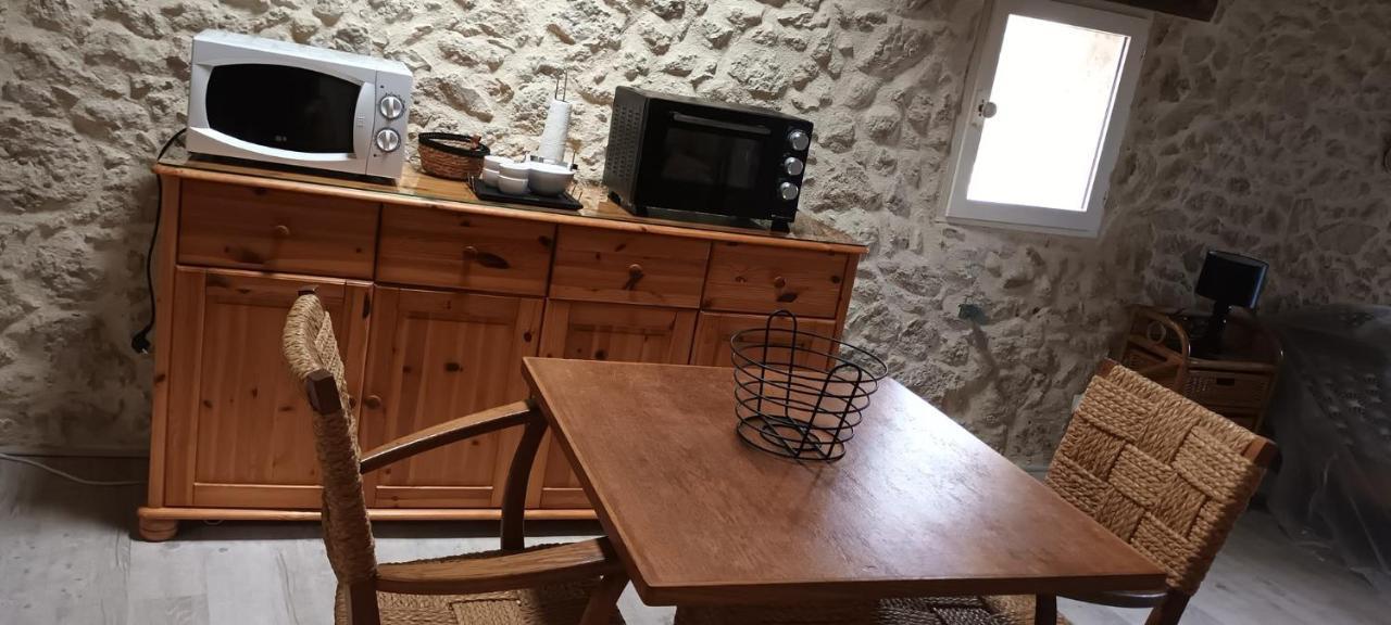 Les Gites Du Hameau Avec Piscine Castelnau-sur-Gupie Eksteriør billede